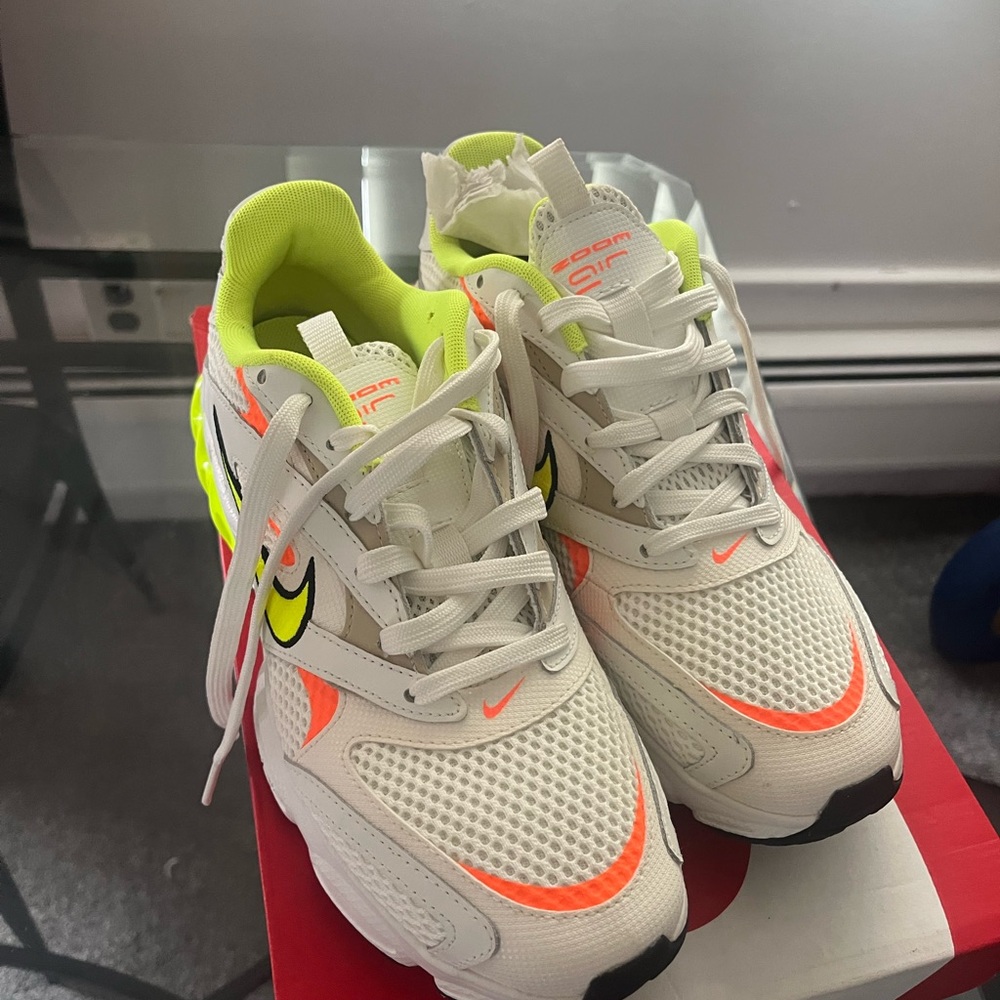 Nike Woman’s Zoom Air Fire size9